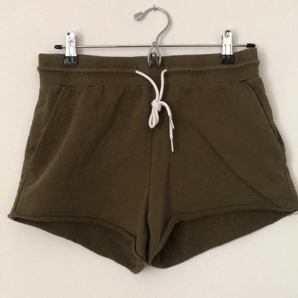 Mate terry shorts